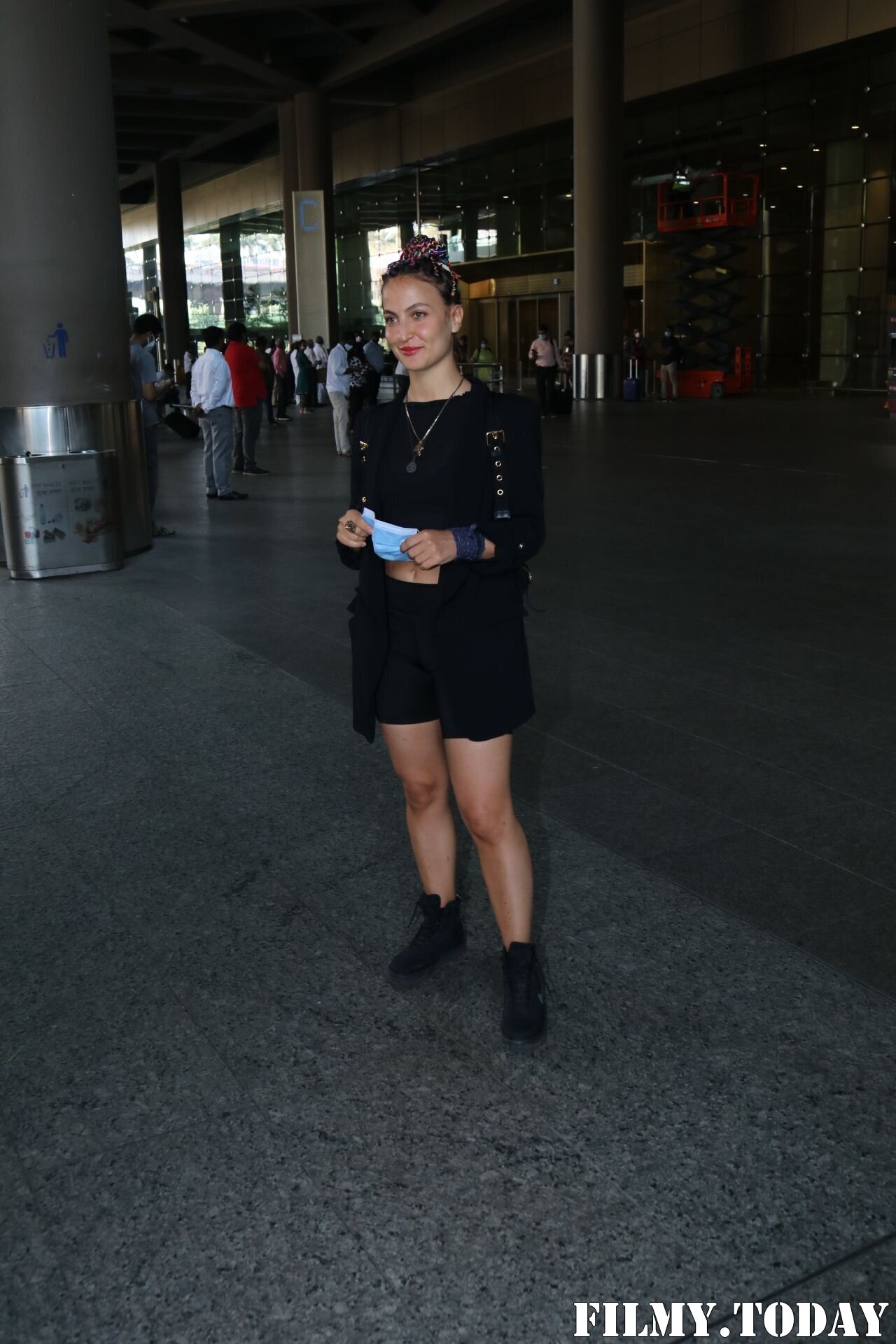 Elli Avram - Photos: Celebs Spotted At Airport | Picture 1756438