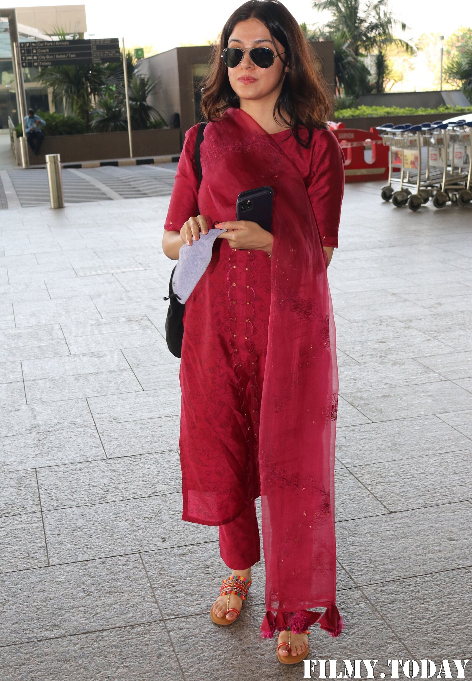Divya Khosla - Photos: Celebs Spotted At Airport | Picture 1760748