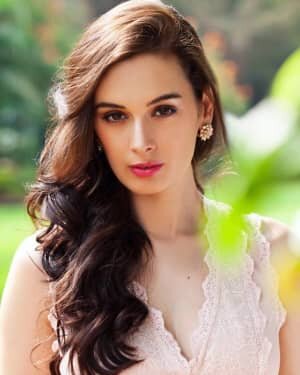 Evelyn Sharma Latest Photos | Picture 1740316