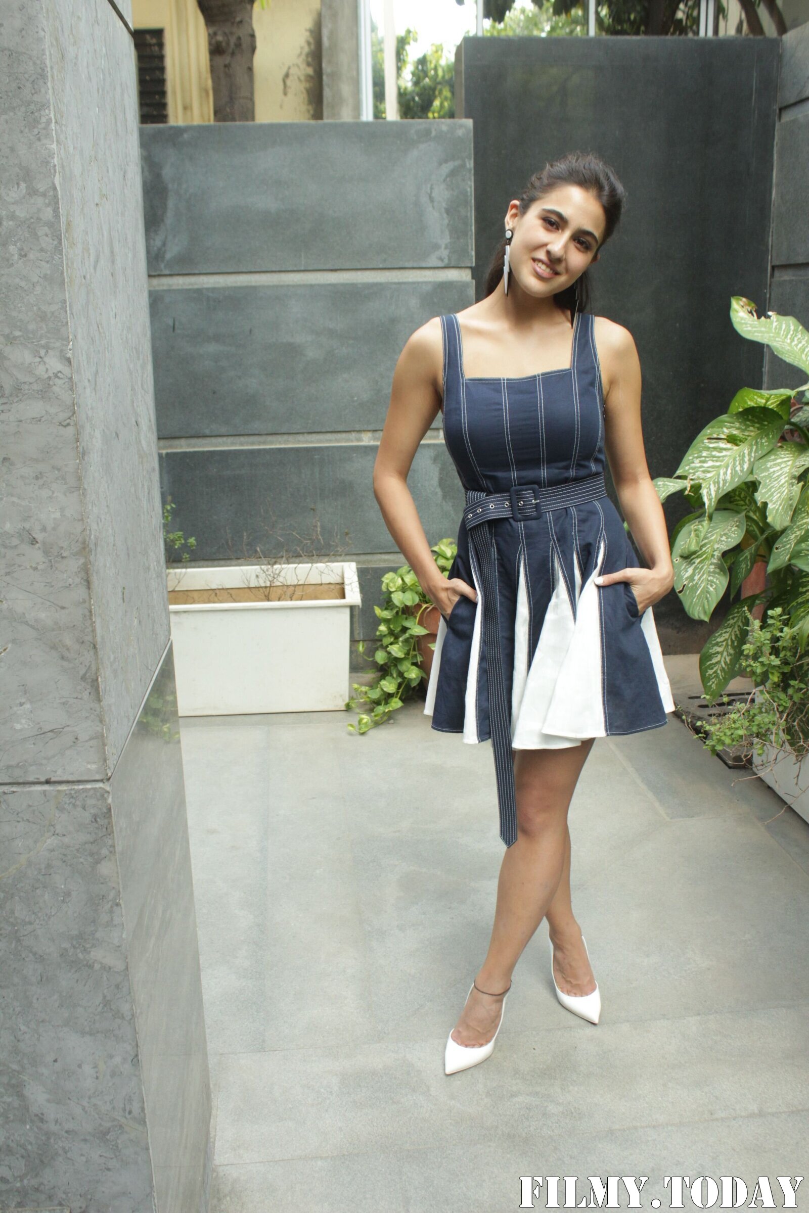 Sara Ali Khan - Photos: Promotion Of Film Coolie No 1 At Pooja Films Office | Picture 1750962
