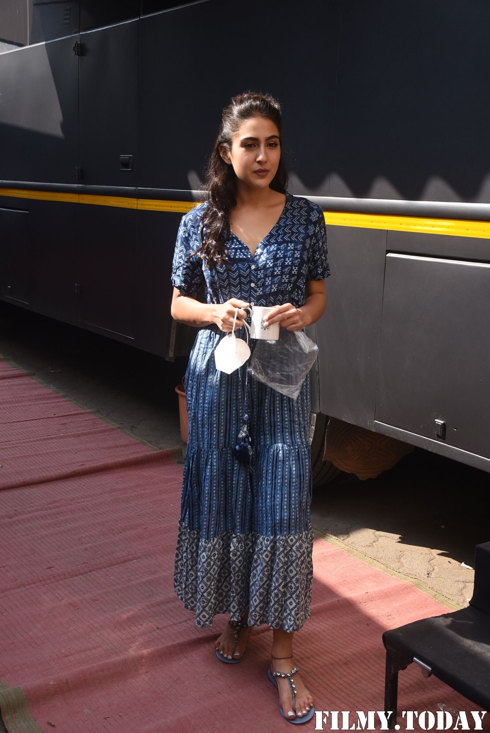 Sara Ali Khan - Photos: Promotion Of Film Coolie No 1 At Mehboob Studio | Picture 1751068
