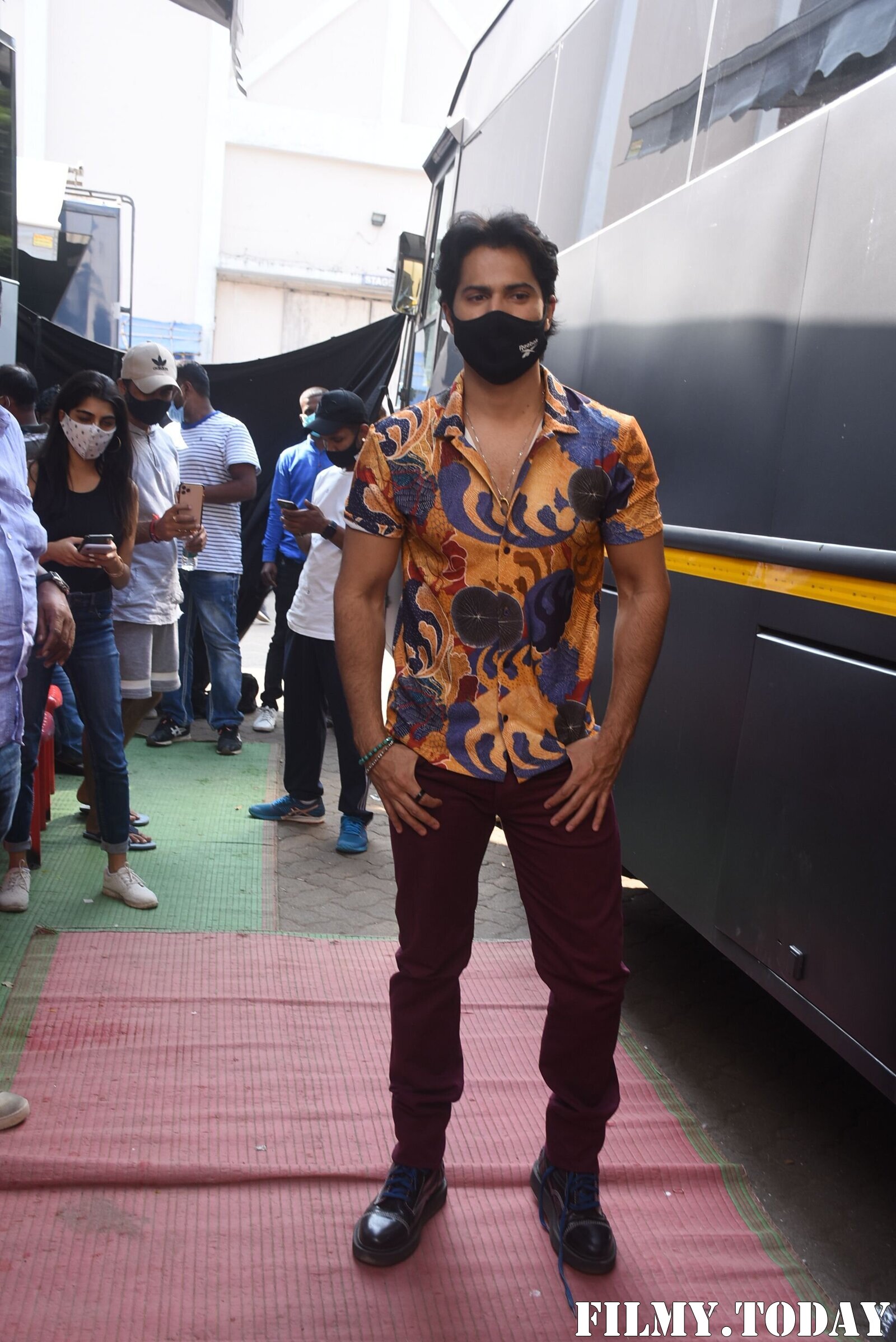 Varun Dhawan - Photos: Promotion Of Film Coolie No 1 At Mehboob Studio | Picture 1751070