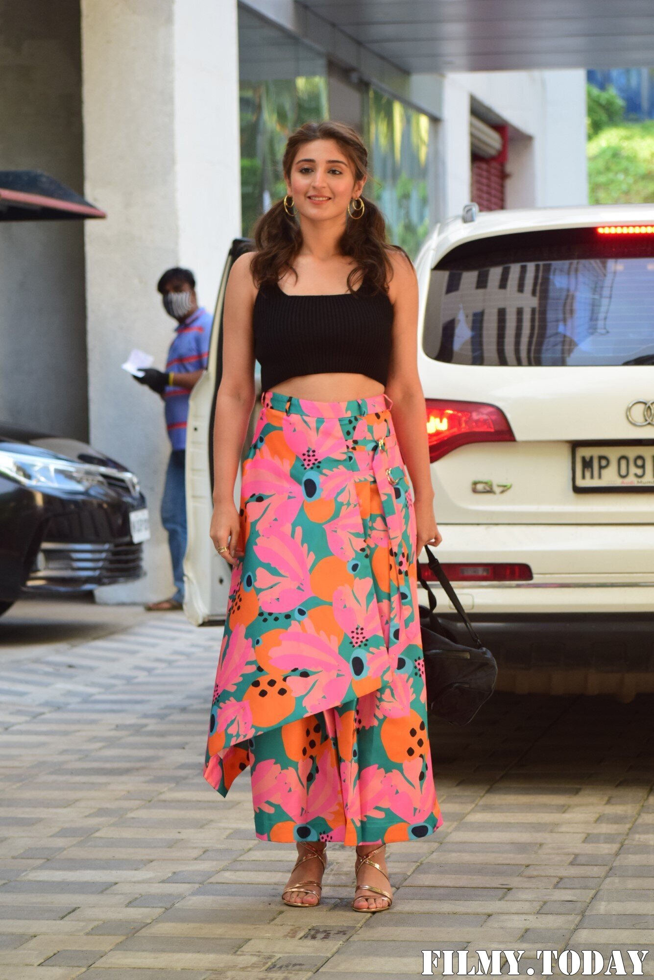 Photos: Dhvani Bhanushali Spotted at T-Series Office | Picture 1750091
