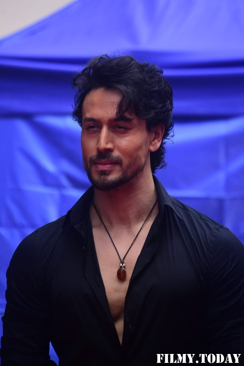 Photos: Tiger Shroff On Location Shoot At Mehboob Studio In Bandra | Picture 1750575