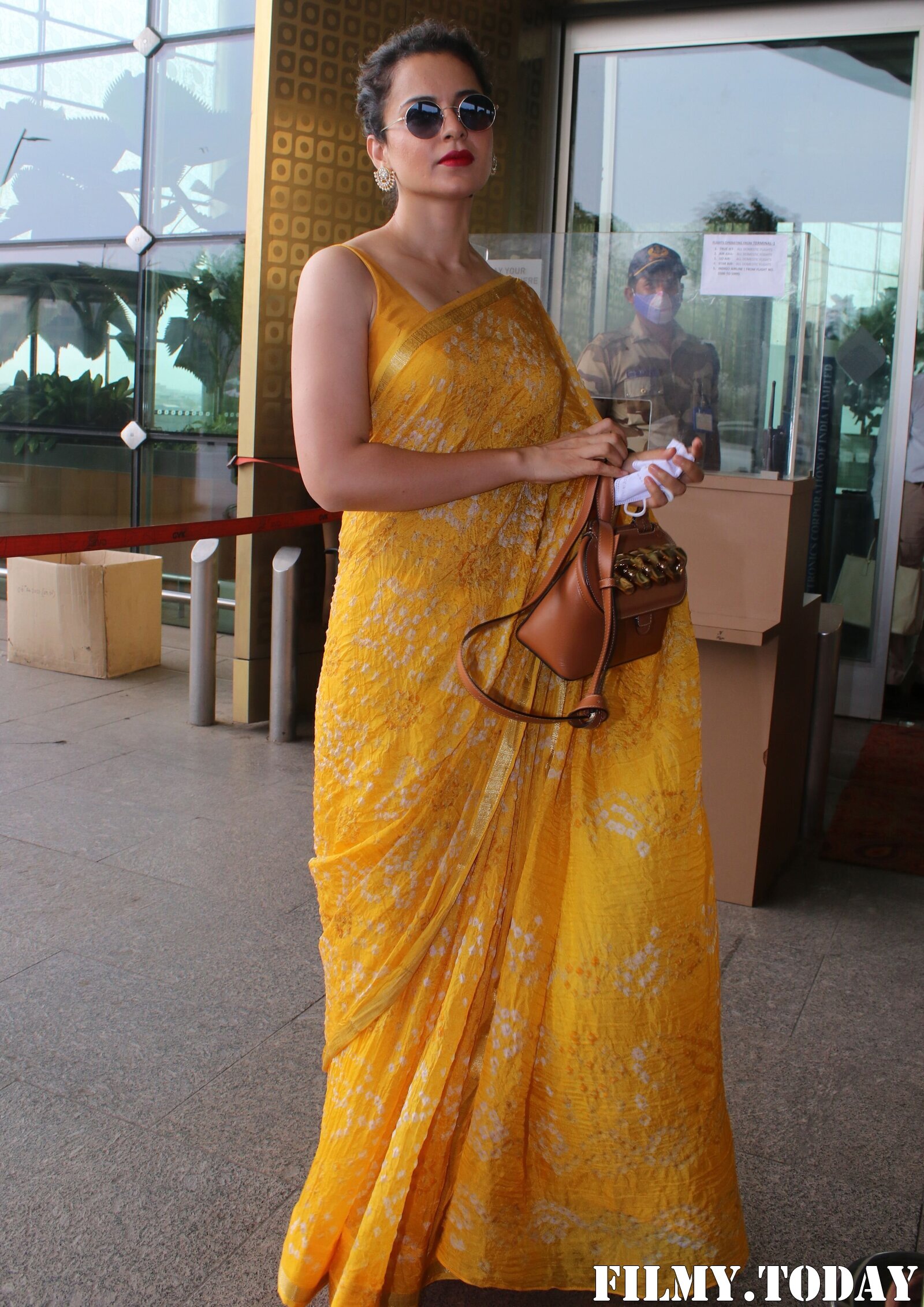 Kangana Ranaut - Photos: Celebs Spotted At Airport | Picture 1790081