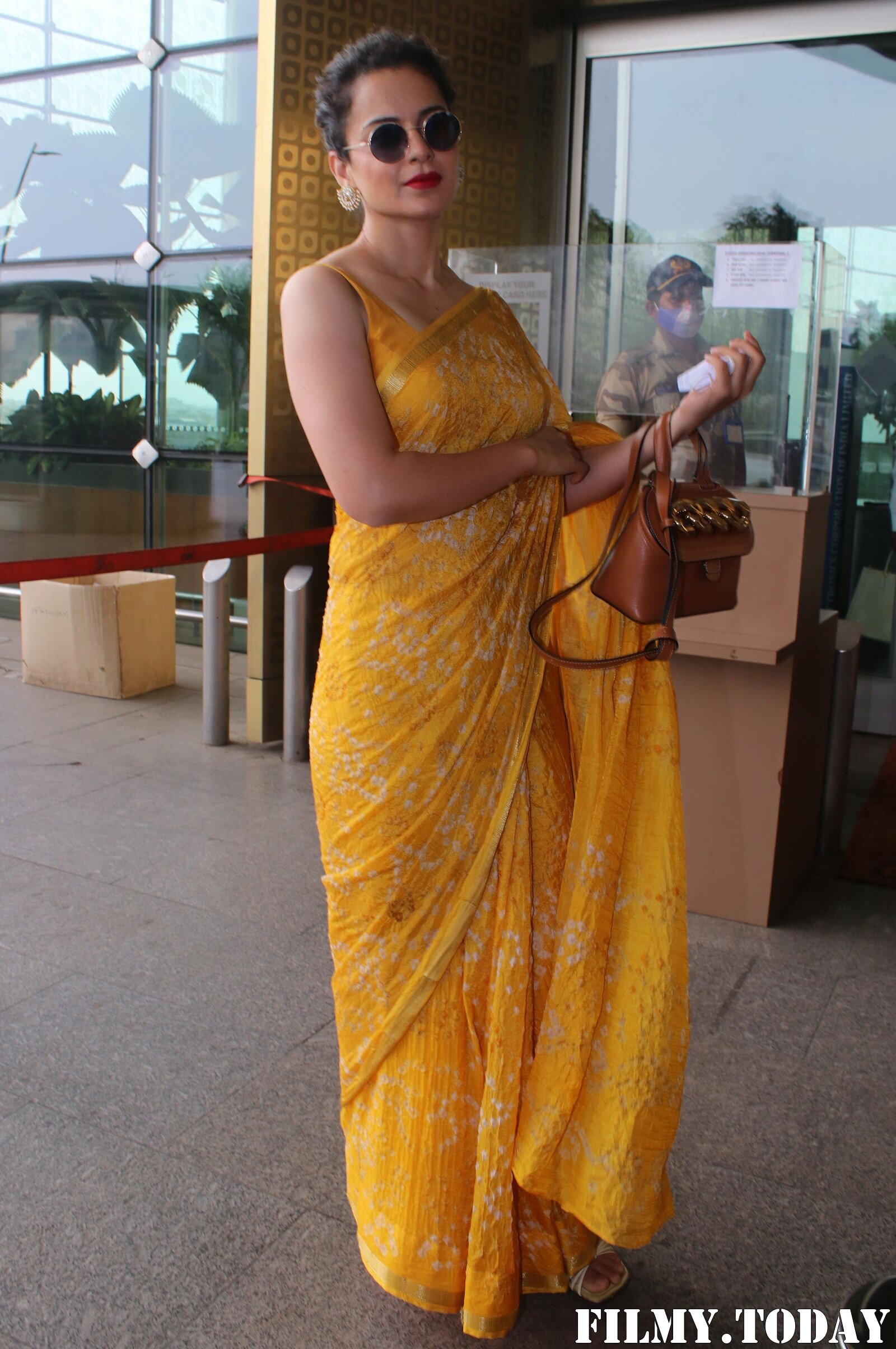 Kangana Ranaut - Photos: Celebs Spotted At Airport | Picture 1790082