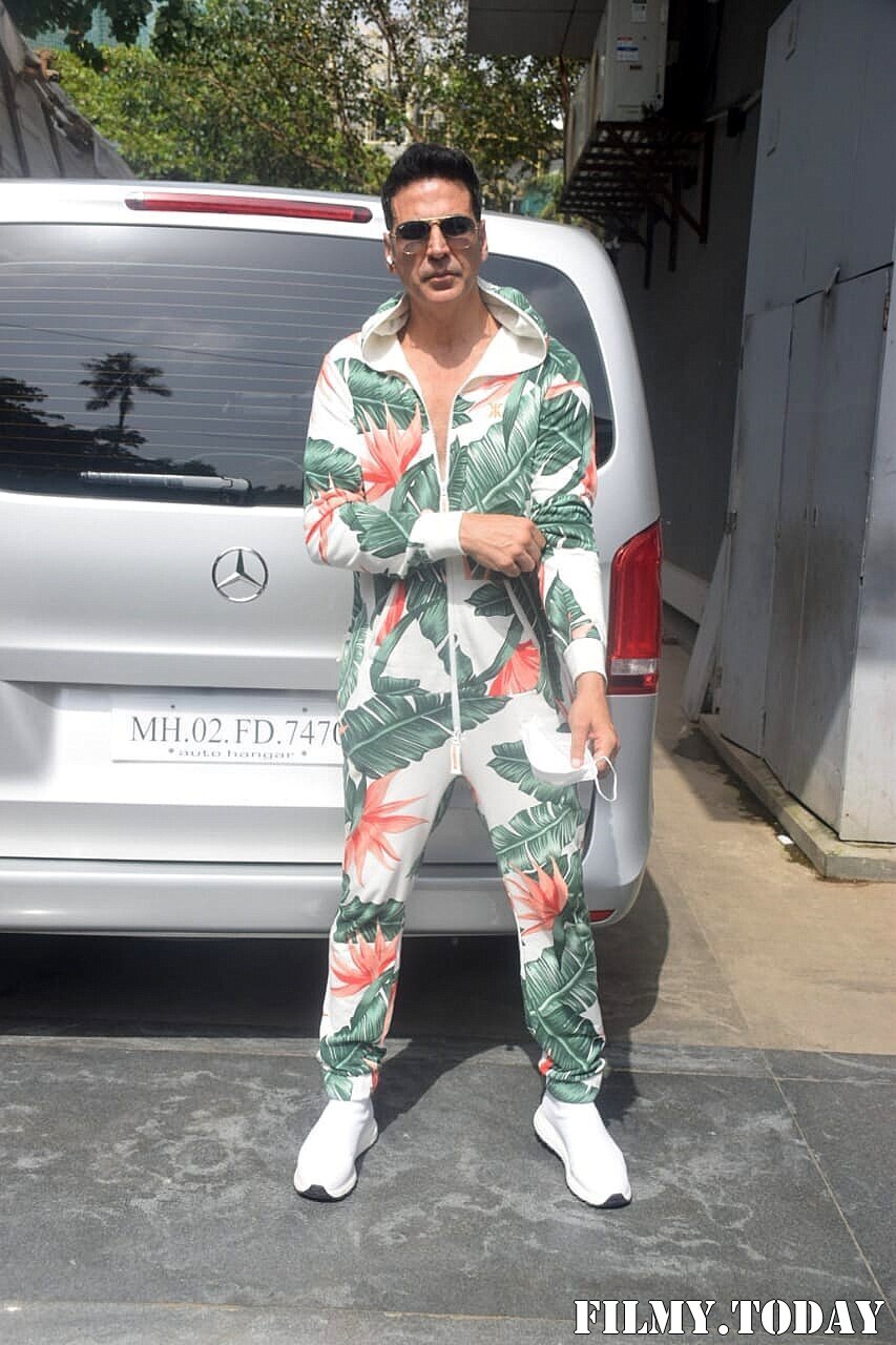 Akshay Kumar - Photos: Promotion Of Film Bell Bottom At Pooja Entertainment Office | Picture 1820841