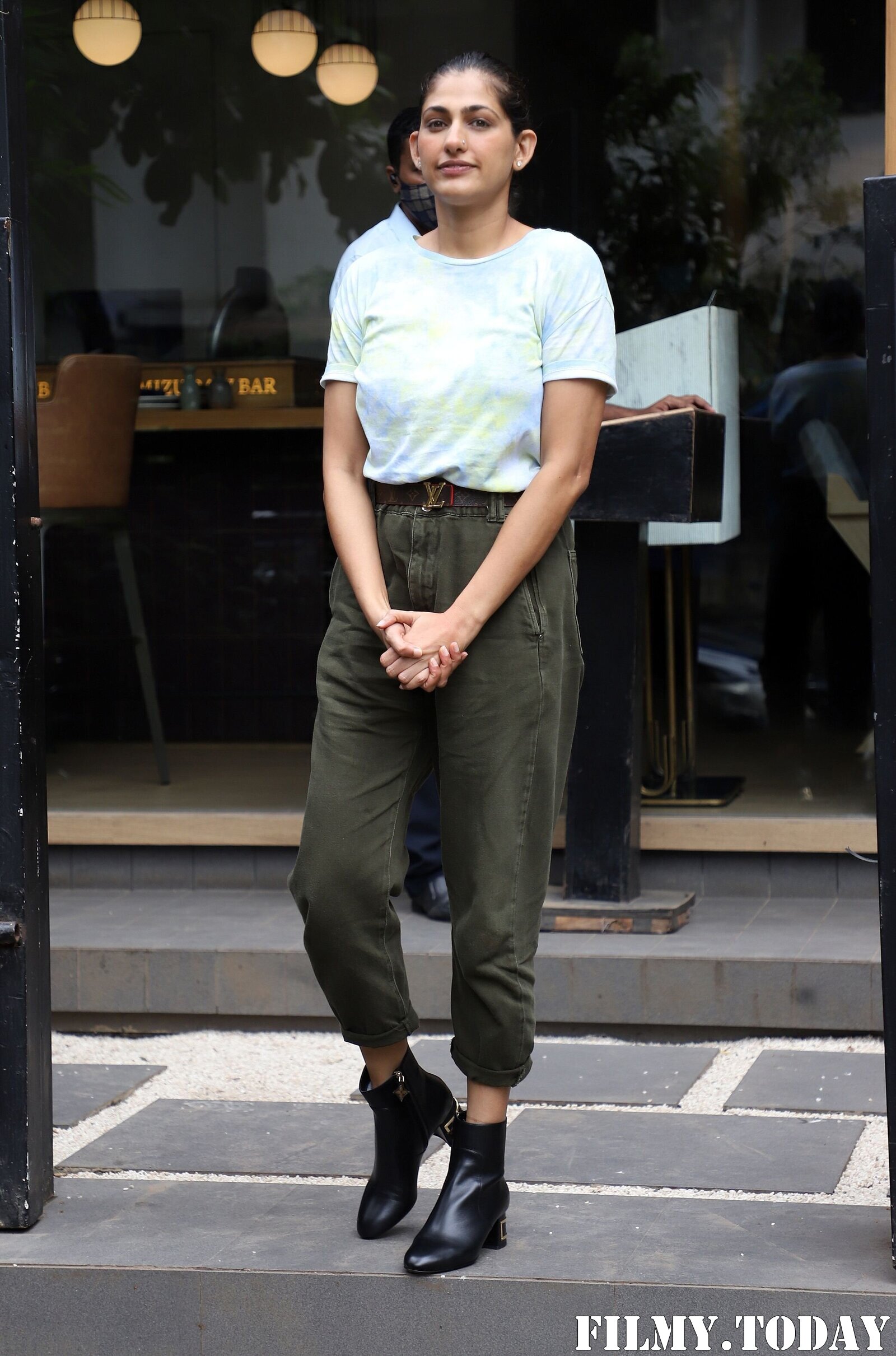 Kubbra Sait - Photos: Celebs Spotted At Bandra | Picture 1820893