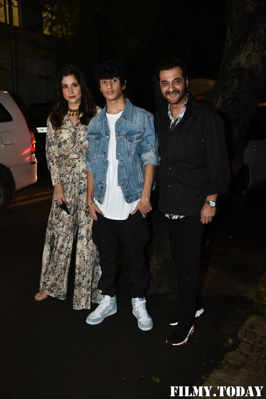Photos: Celebs At Rhea Kapoor Wedding Party At Anil Kapoor's House | Picture 1822269