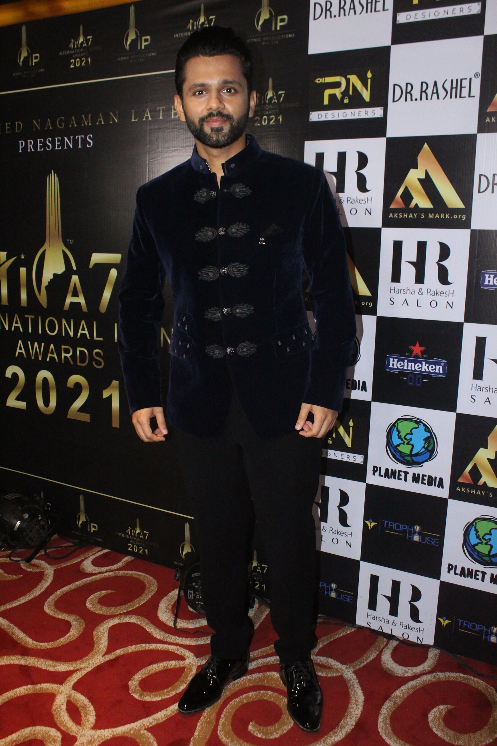 Rahul Vaidya - Photos: Celebs At The Red Carpet International Iconic Awards Season 7 | Picture 1822186