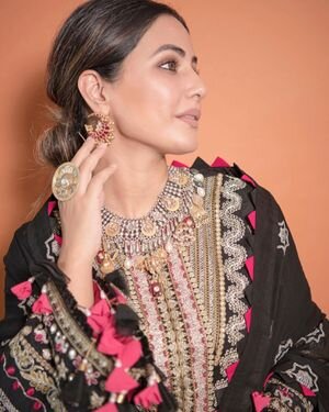 Hina Khan Latest Photos | Picture 1823263