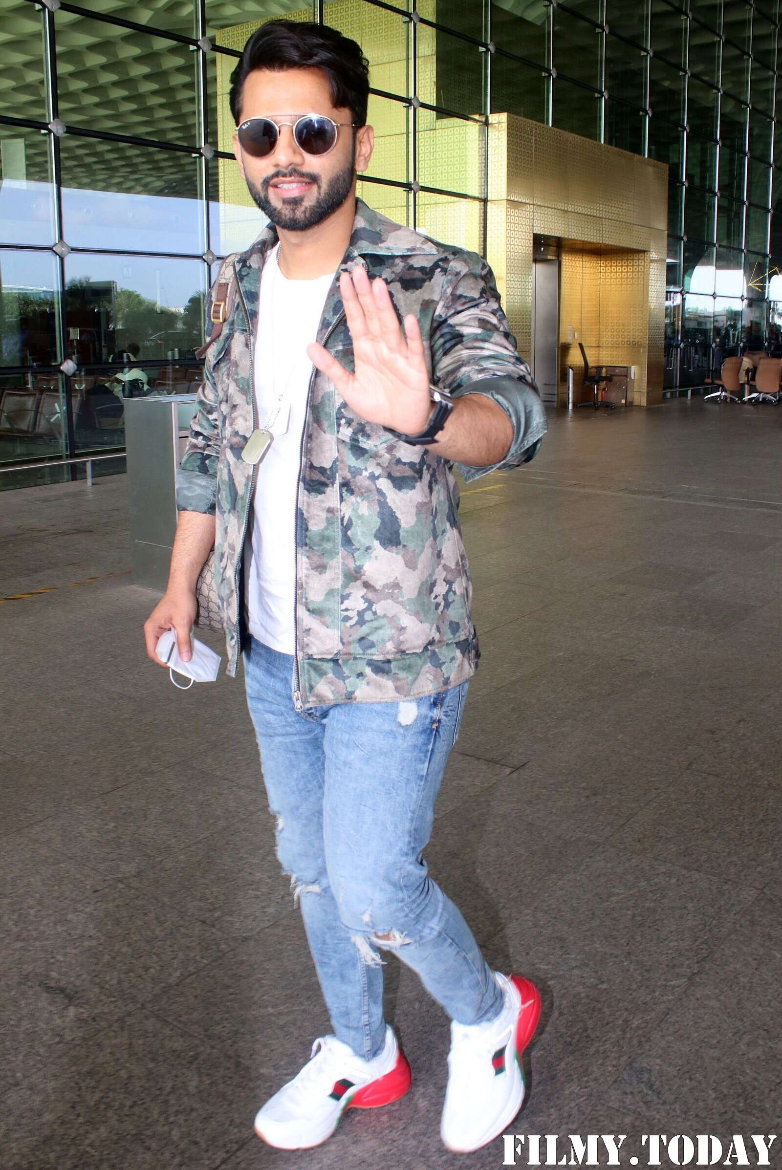 Rahul Vaidya - Photos: Celebs Spotted At Airport | Picture 1823582