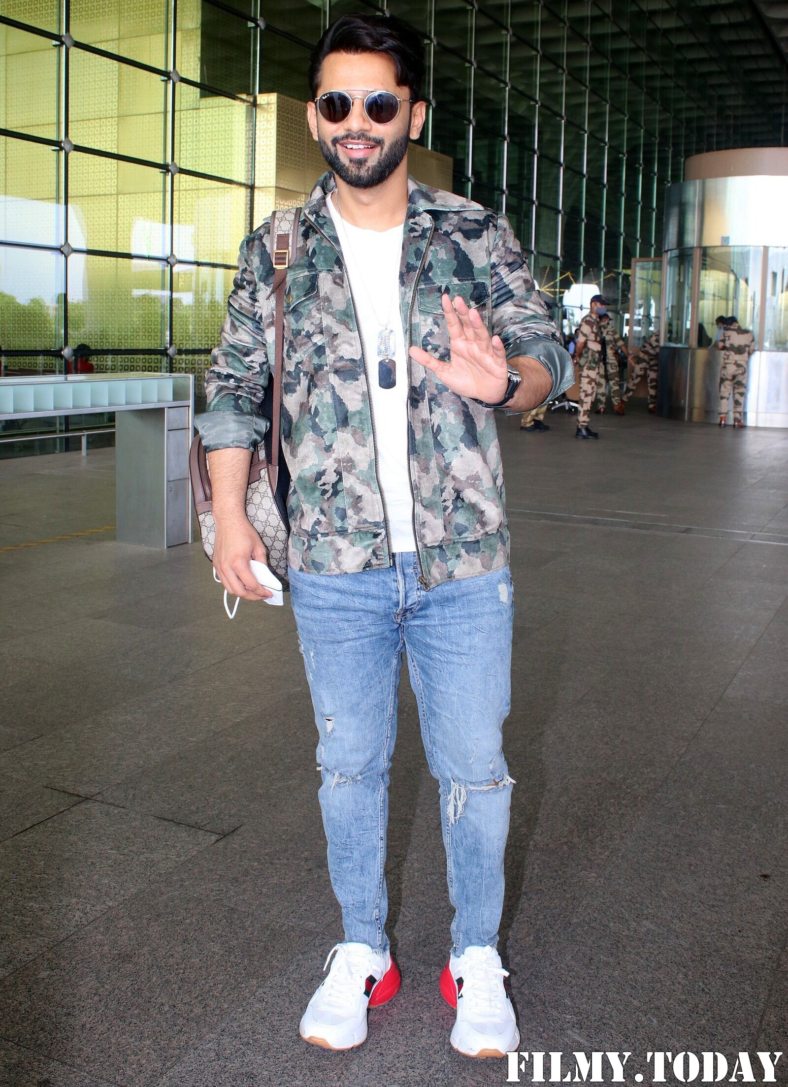 Rahul Vaidya - Photos: Celebs Spotted At Airport | Picture 1823585