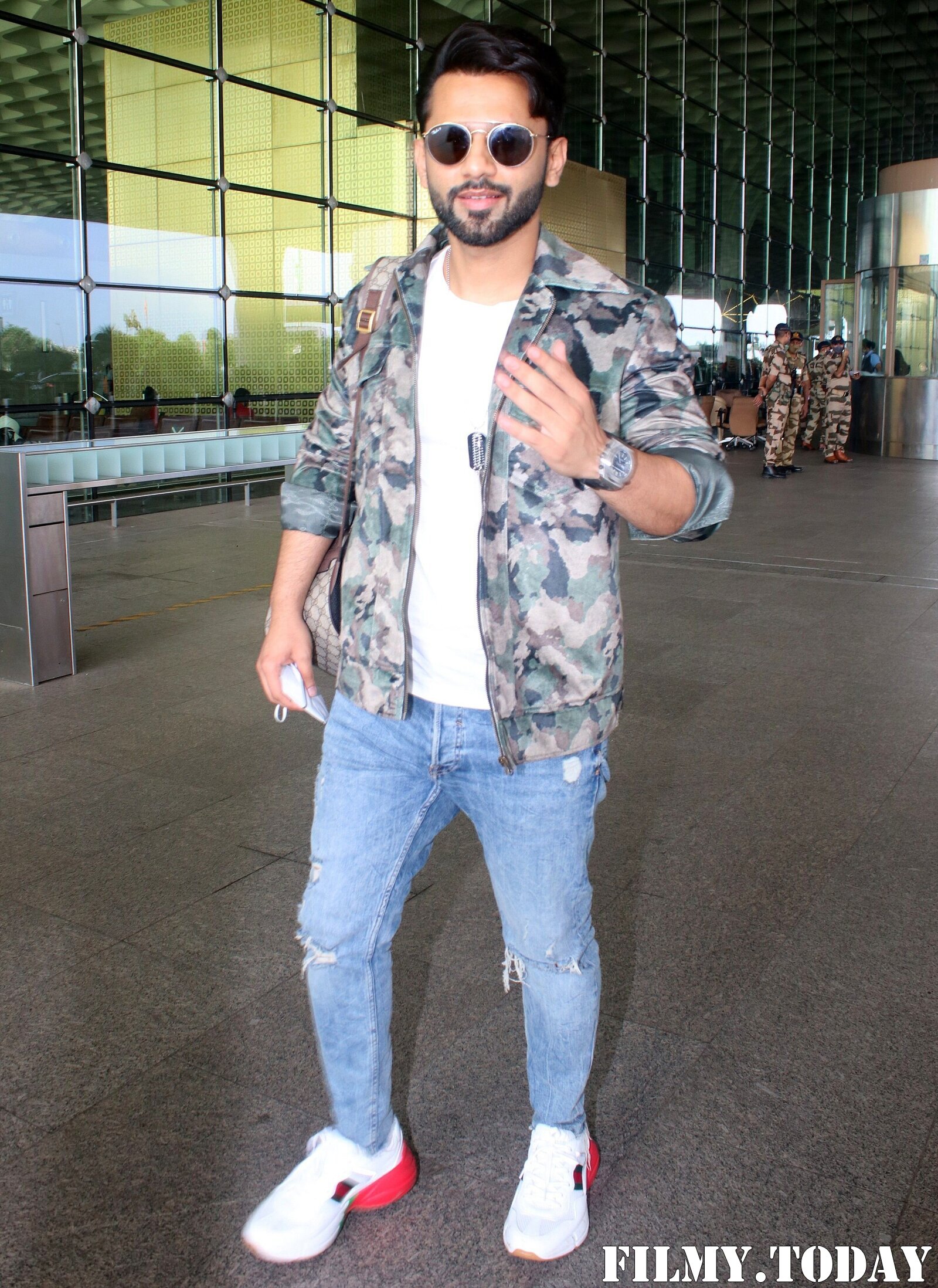Rahul Vaidya - Photos: Celebs Spotted At Airport | Picture 1823589