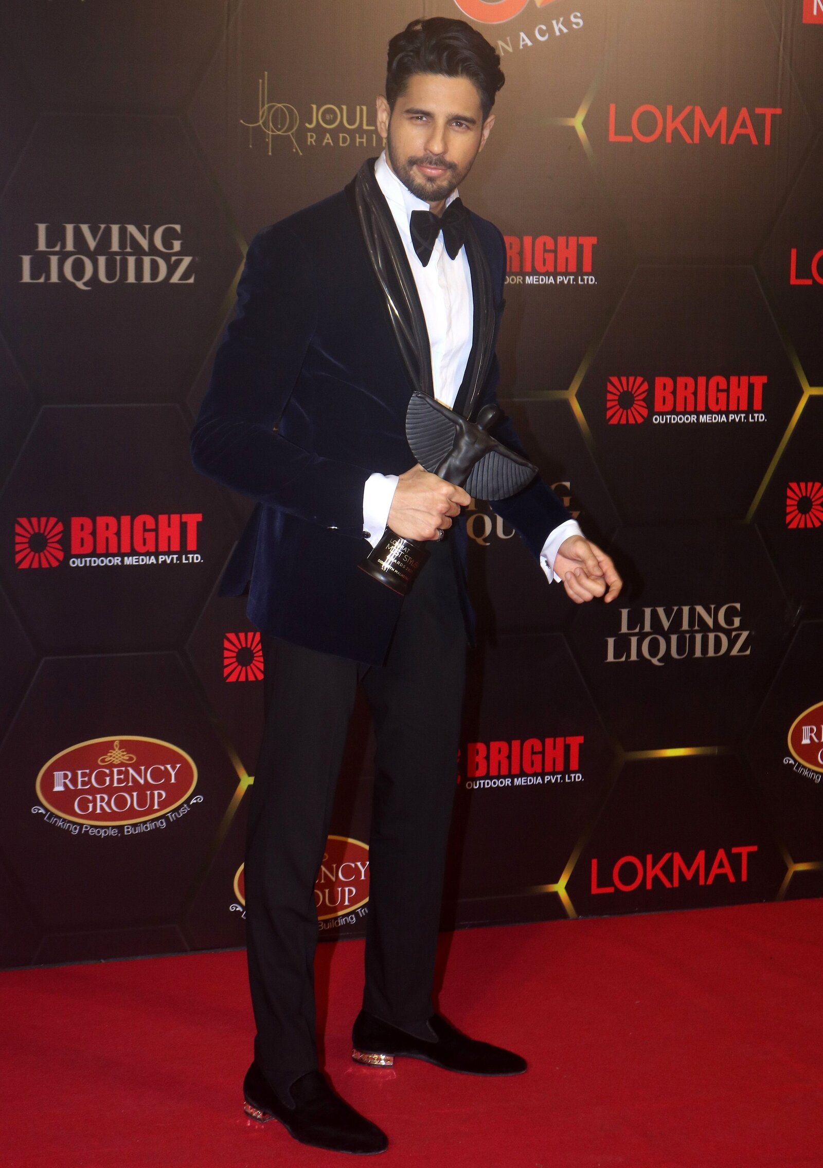 Sidharth Malhotra - Photos: Celebs At The Lokmat Most Stylish Awards 2021 | Picture 1845717