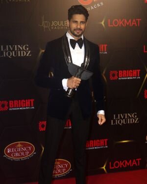 Sidharth Malhotra - Photos: Celebs At The Lokmat Most Stylish Awards 2021 | Picture 1845718