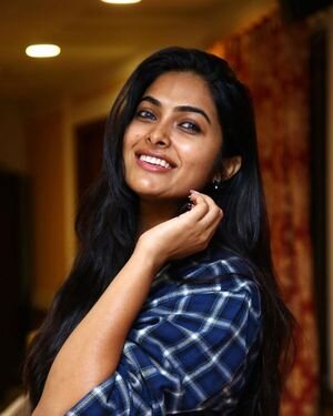 Divi Vadthya Latest Photos | Picture 1847943