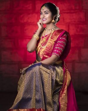 Divi Vadthya Latest Photos | Picture 1847820