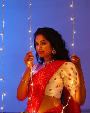 Divi Vadthya Latest Photos | Picture 1847849