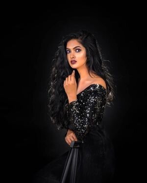 Divi Vadthya Latest Photos | Picture 1847857