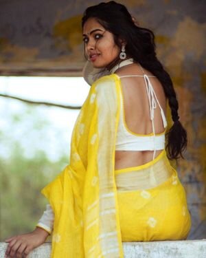 Divi Vadthya Latest Photos | Picture 1847853