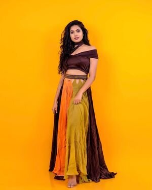 Divi Vadthya Latest Photos | Picture 1847887