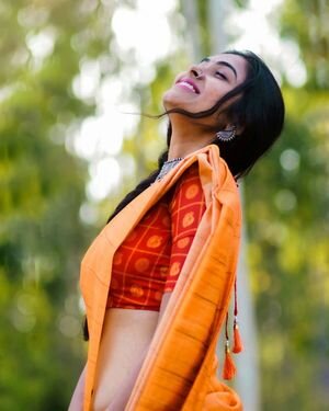 Divi Vadthya Latest Photos | Picture 1847817