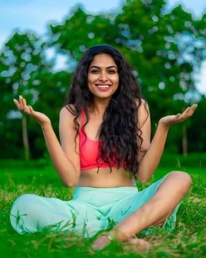 Divi Vadthya Latest Photos | Picture 1847804