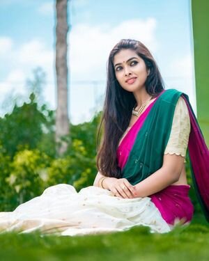 Divi Vadthya Latest Photos | Picture 1847896