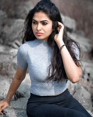 Divi Vadthya Latest Photos | Picture 1847810