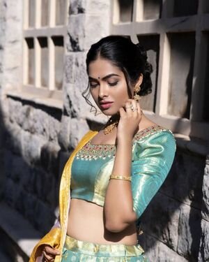 Divi Vadthya Latest Photos | Picture 1847821