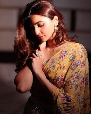 Daisy Shah Latest Photos | Picture 1849096
