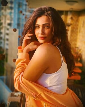 Daisy Shah Latest Photos | Picture 1849083