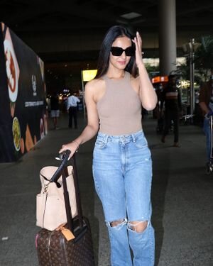 Sonal Chauhan - Photos: Celebs Spotted At Airport