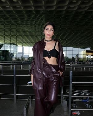 Neha Bhasin - Photos: Celebs Spotted At Airport | Picture 1850748