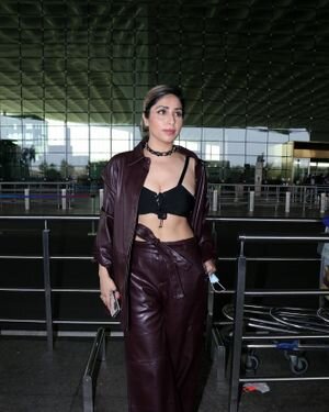 Neha Bhasin - Photos: Celebs Spotted At Airport | Picture 1850742