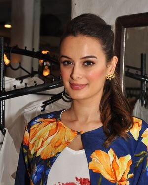 Evelyn Sharma Latest Photos | Picture 1851001