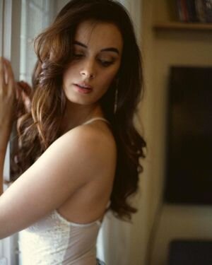 Evelyn Sharma Latest Photos | Picture 1850961