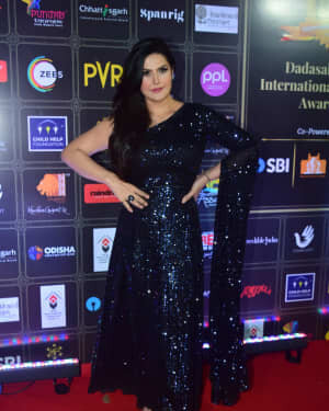 Zareen Khan - Photos: Celebs At Dadasaheb Phalke Awards 2021 | Picture 1776650