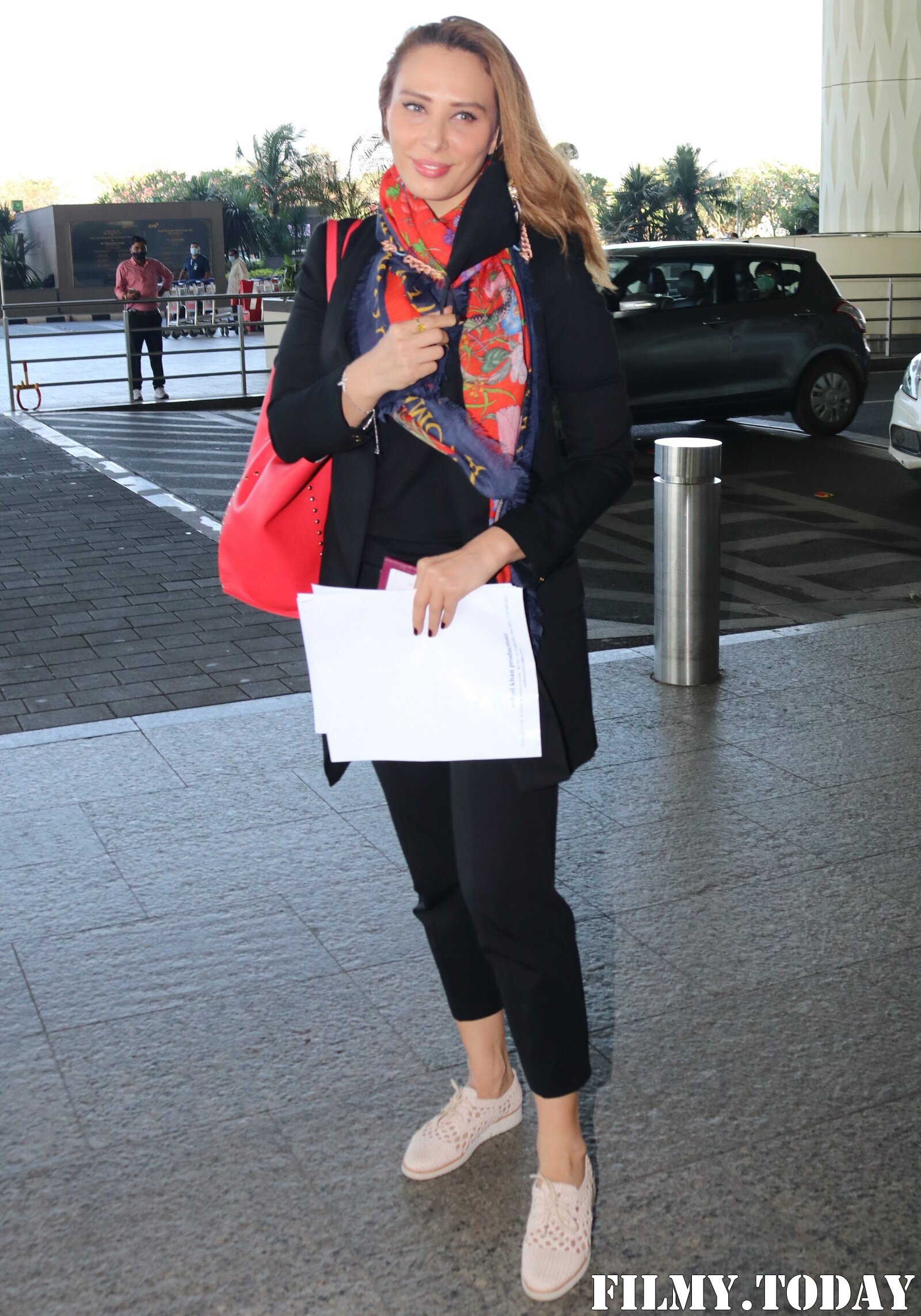 Lulia Vantur - Photos: Celebs Spotted At Airport | Picture 1768679