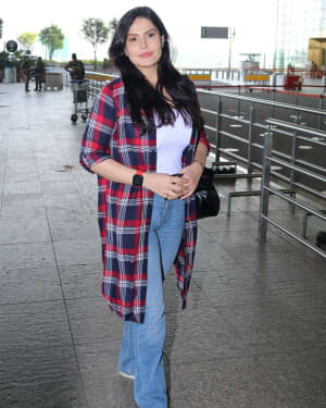 Zareen Khan - Photos: Celebs Spotted At Airport