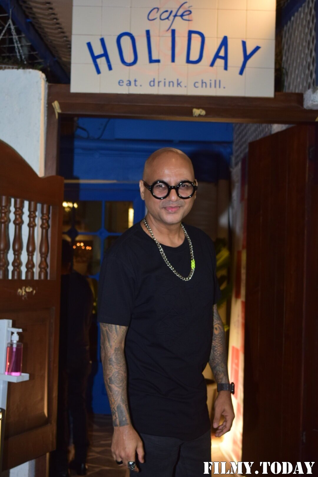 Photos: Celebs At The Launch Of Holiday Resturant In Versova | Picture 1770468