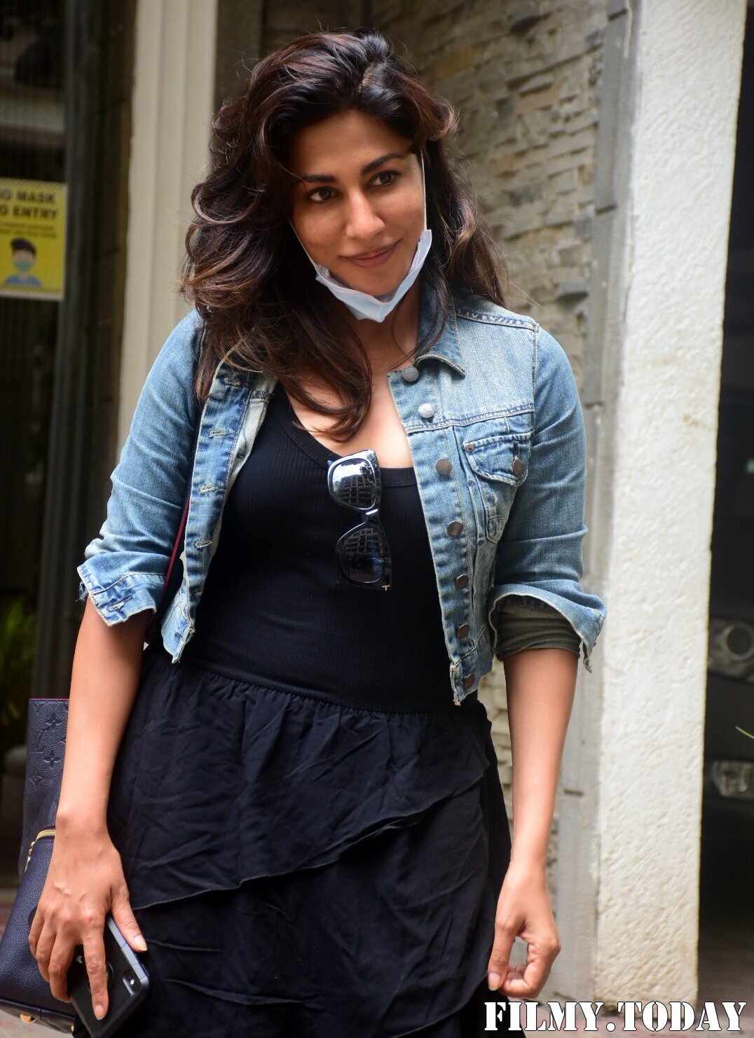Chitrangada Singh - Photos: Celebs Spotted At Bandra | Picture 1811399