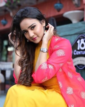 Ashi Singh Latest Photos | Picture 1811695