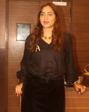 Arshi Khan - Photos: Celebs Spotted At Juhu | Picture 1819555