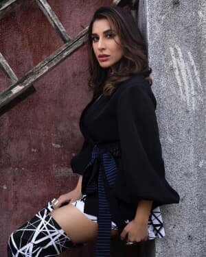 Sophie Choudry Latest Photos | Picture 1808618