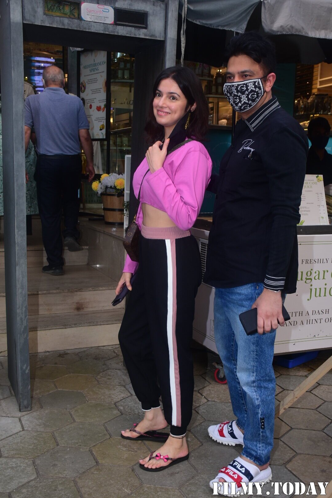 Photos: Celebs Spotted At Foodhall In Bandra | Picture 1780194