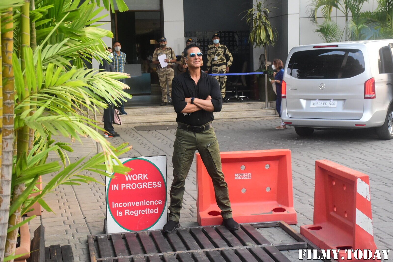 Akshay Kumar - Photos: Celebs Spotted At Kalina Airport | Picture 1780681