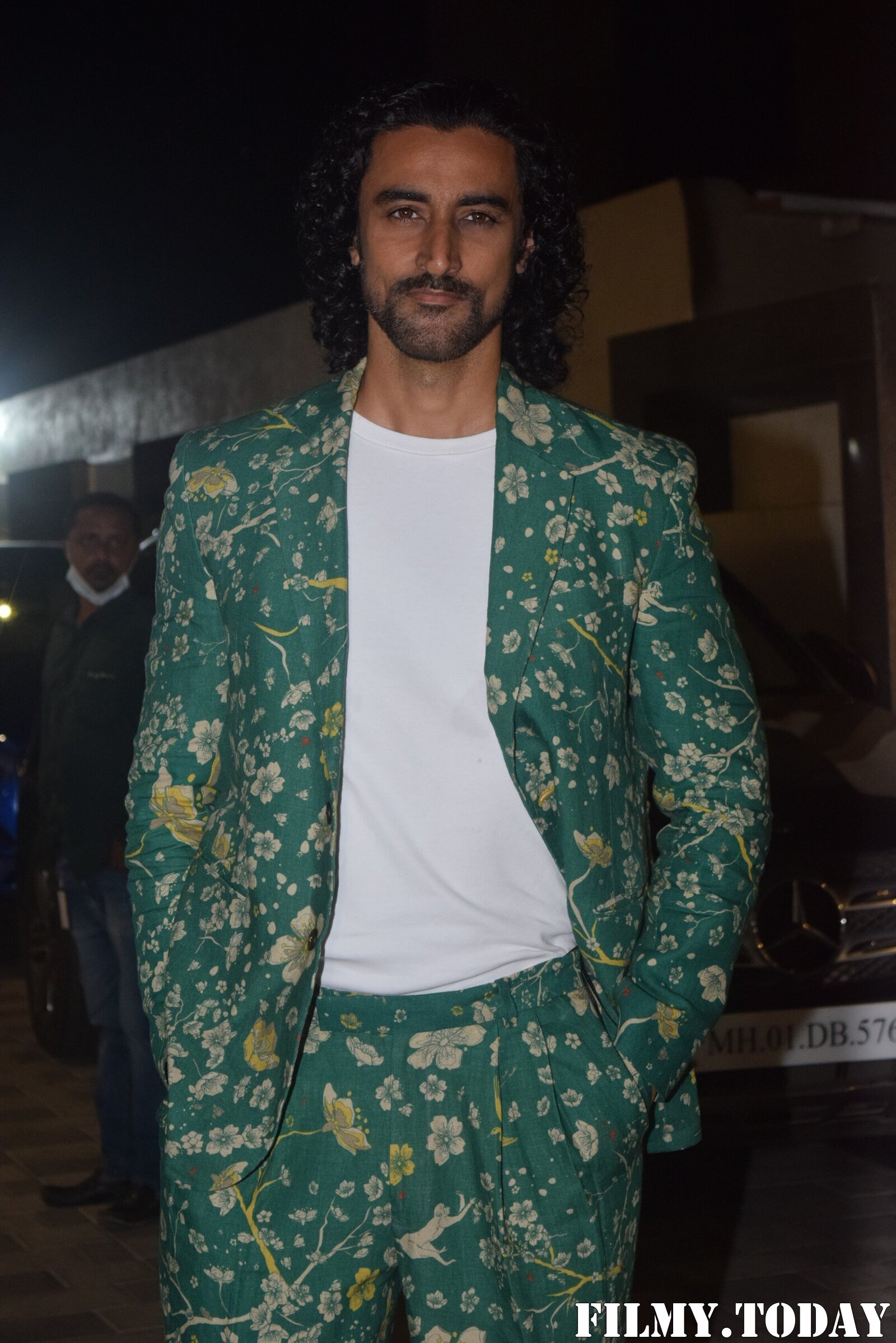 Kunal Kapoor - Photos: Celebs Spotted At T-Series Office | Picture 1780544
