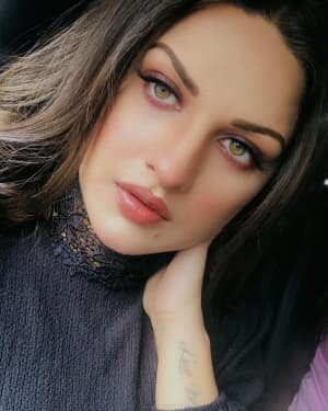 Himanshi Khurana Latest Photos | Picture 1792130